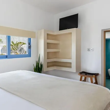 Apartment Beach House Perivolos Santorini