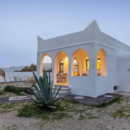 Beach House Perivolos Santorini
